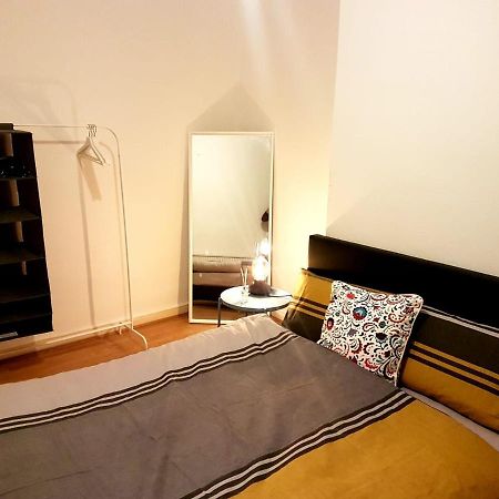 Budget House In Gants Hill Bed & Breakfast อิลฟอร์ด ภายนอก รูปภาพ